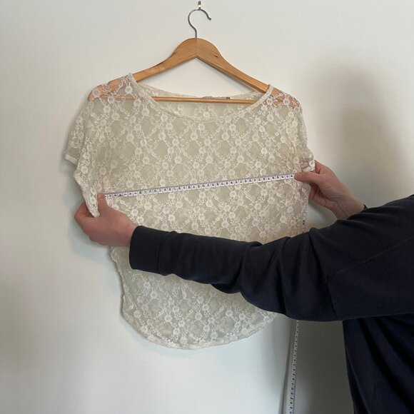 Inside Collection. Floral Pattern Lace Swim Cover-Up. Size M. Womens. - Picture 5 of 6